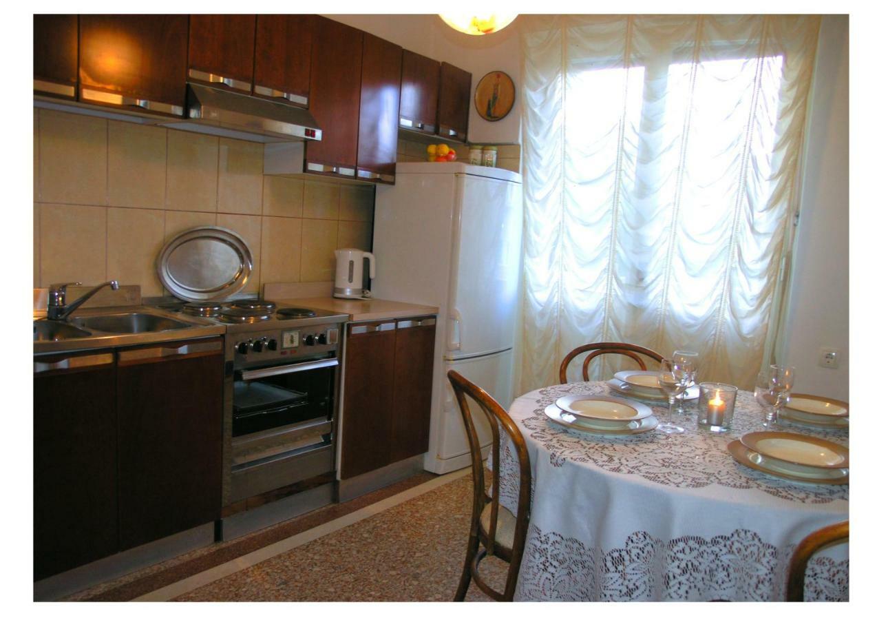 Apartment Rosanda สปลิท ภายนอก รูปภาพ