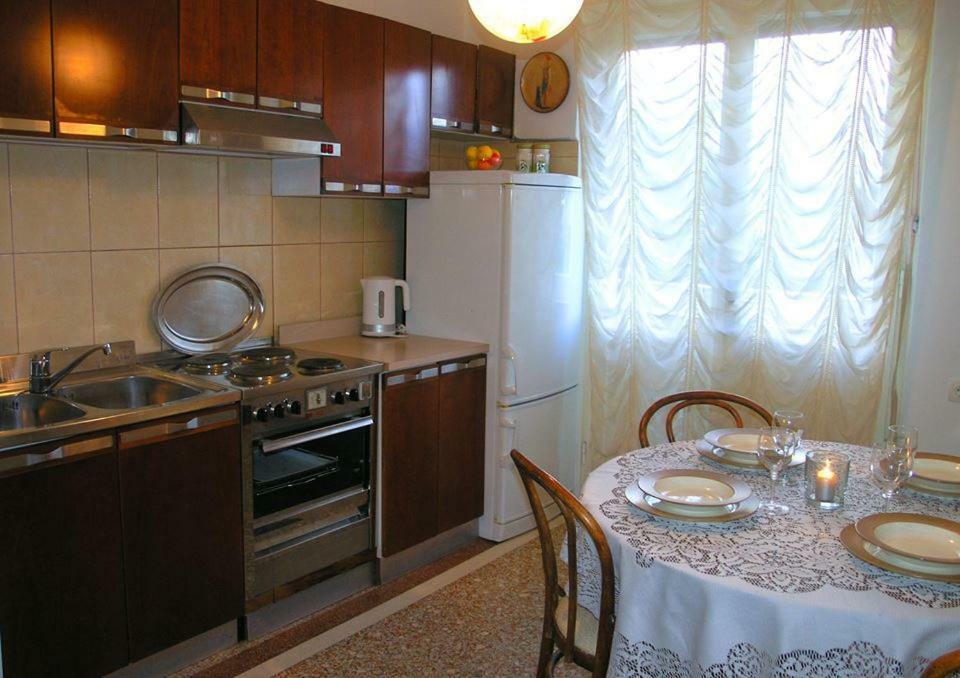 Apartment Rosanda สปลิท ภายนอก รูปภาพ